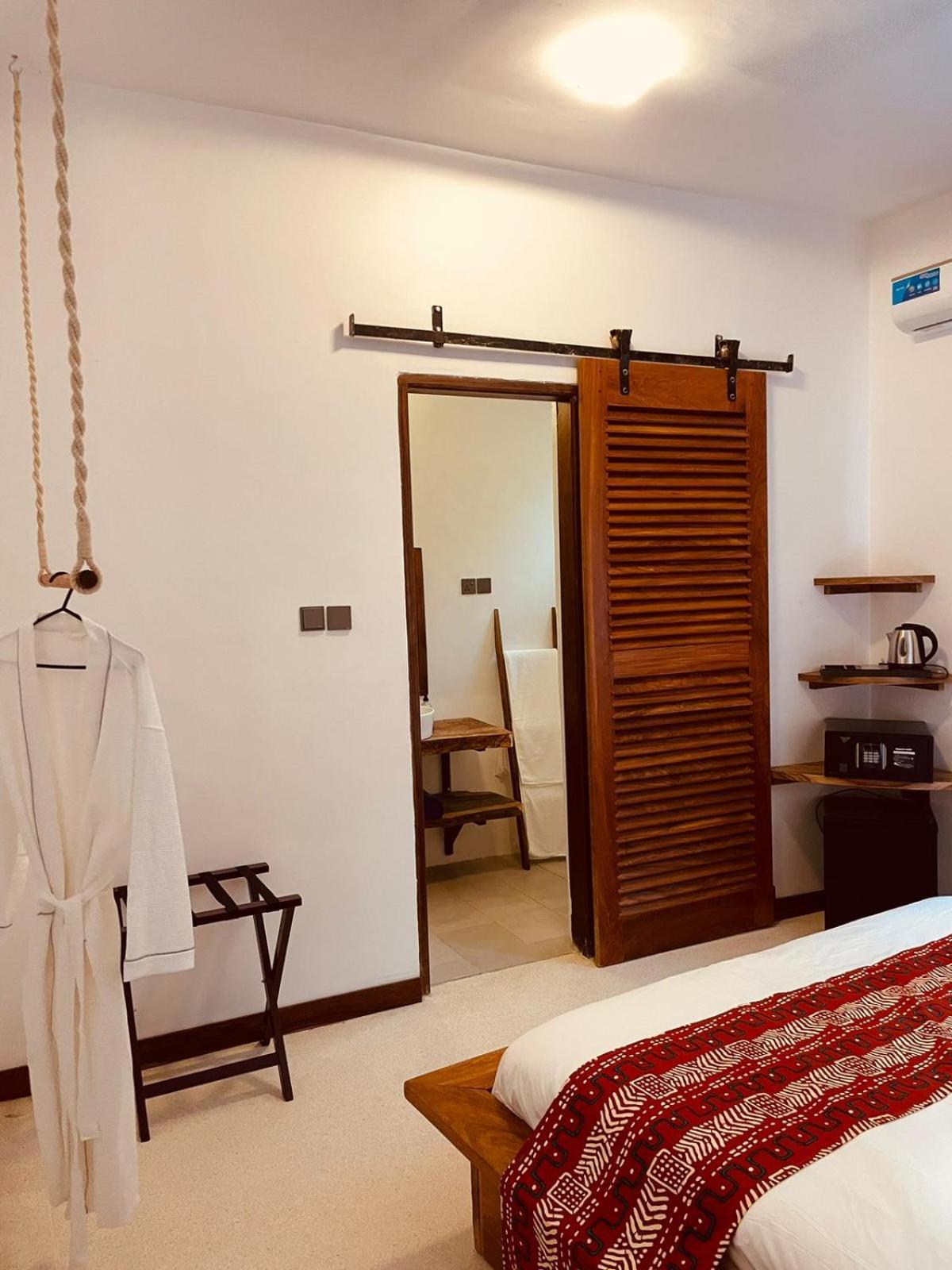 Oxygen Paje Hotel Екстериор снимка